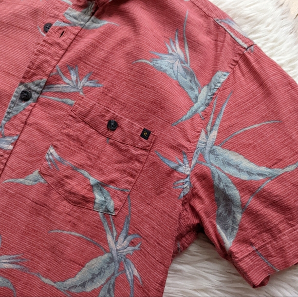 👕RIP CURL - Jungle Short Sleeve Button-down - Picture 8 of 9